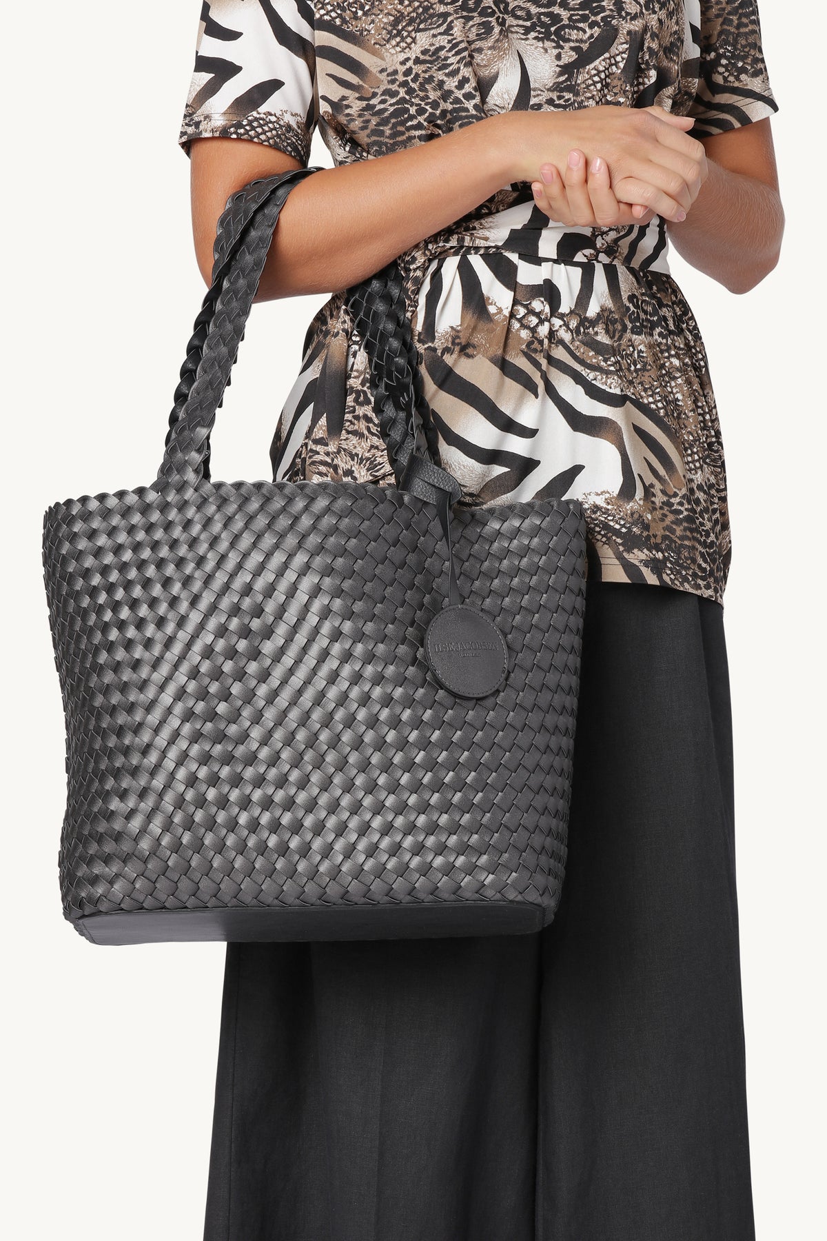 BAG08 BLACK GUN METAL
