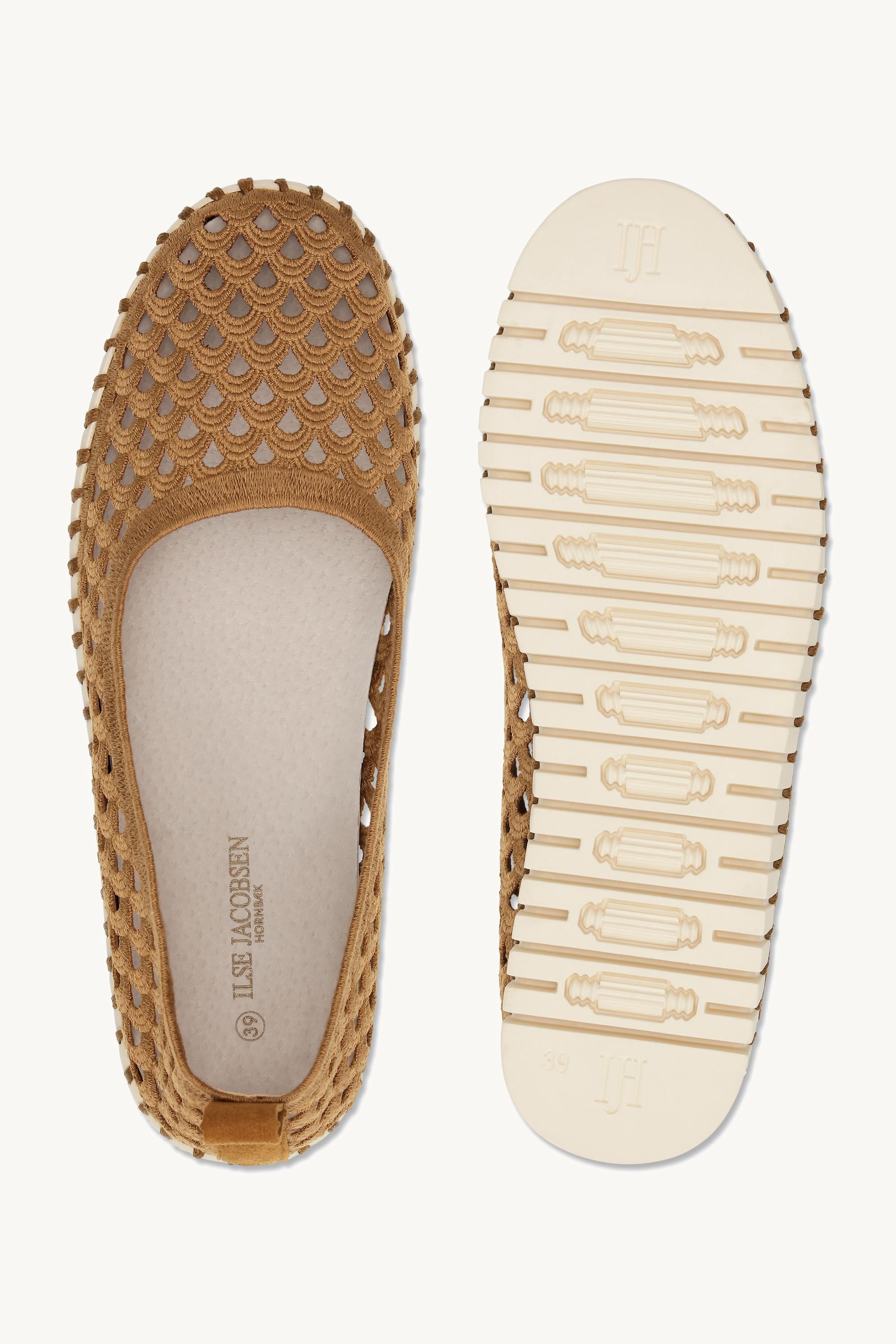 TULIP3479 CASHEW PEARLED IVORY