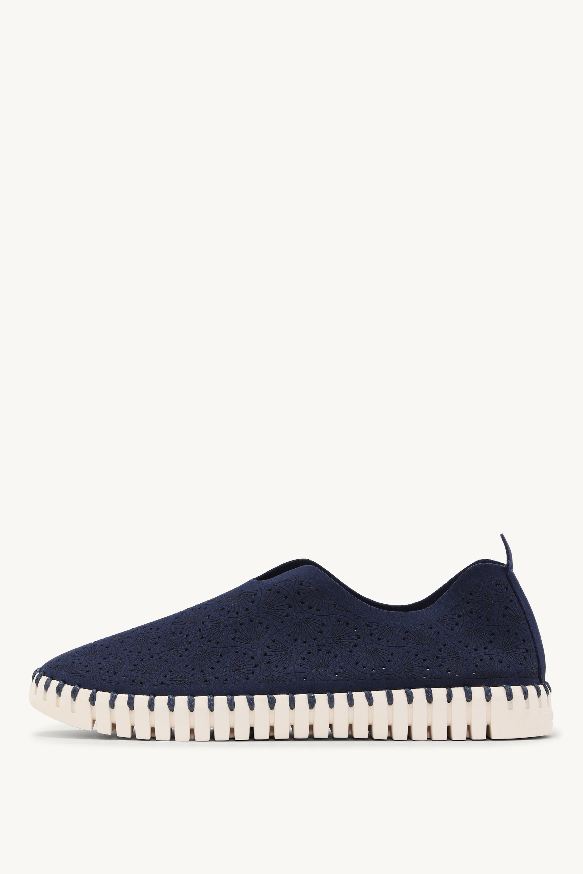 TULIP3485 DARK INDIGO PEARLED IVORY
