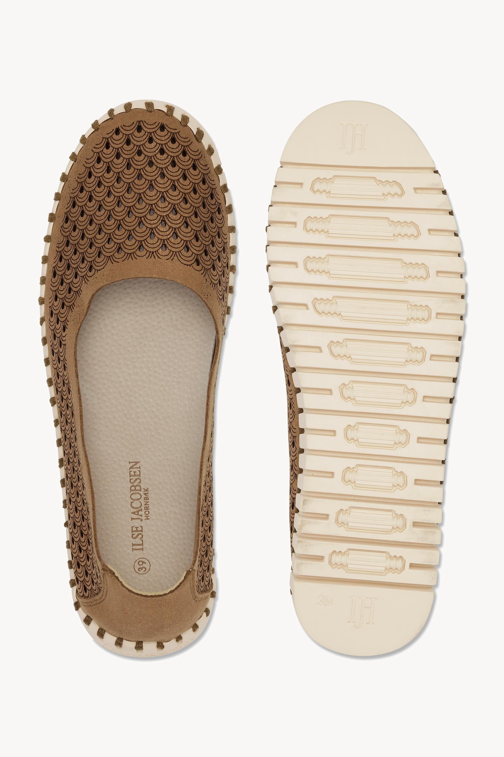 TULIP3578 NOUGAT PEARLED IVORY