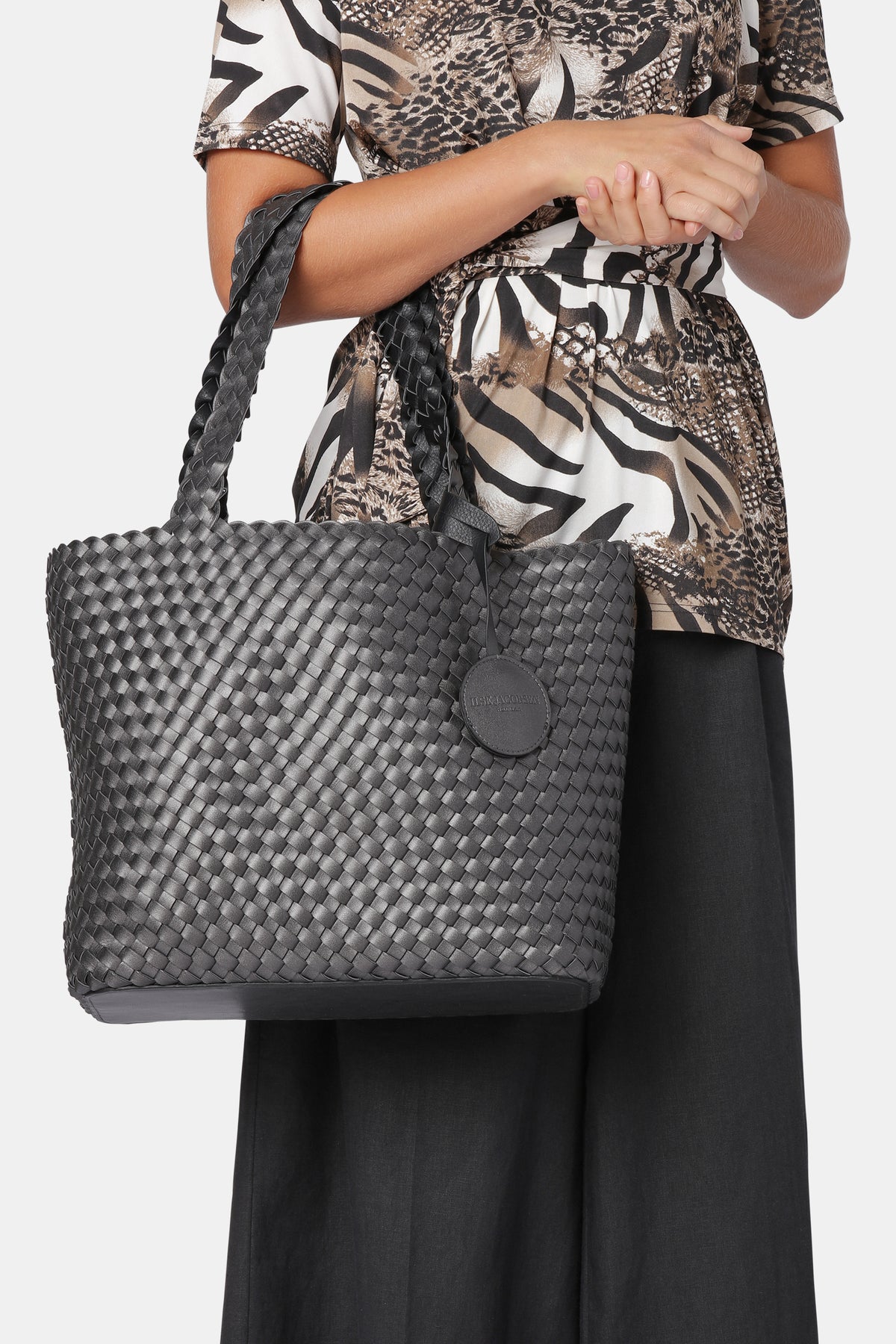 BAG08 BLACK GUN METAL