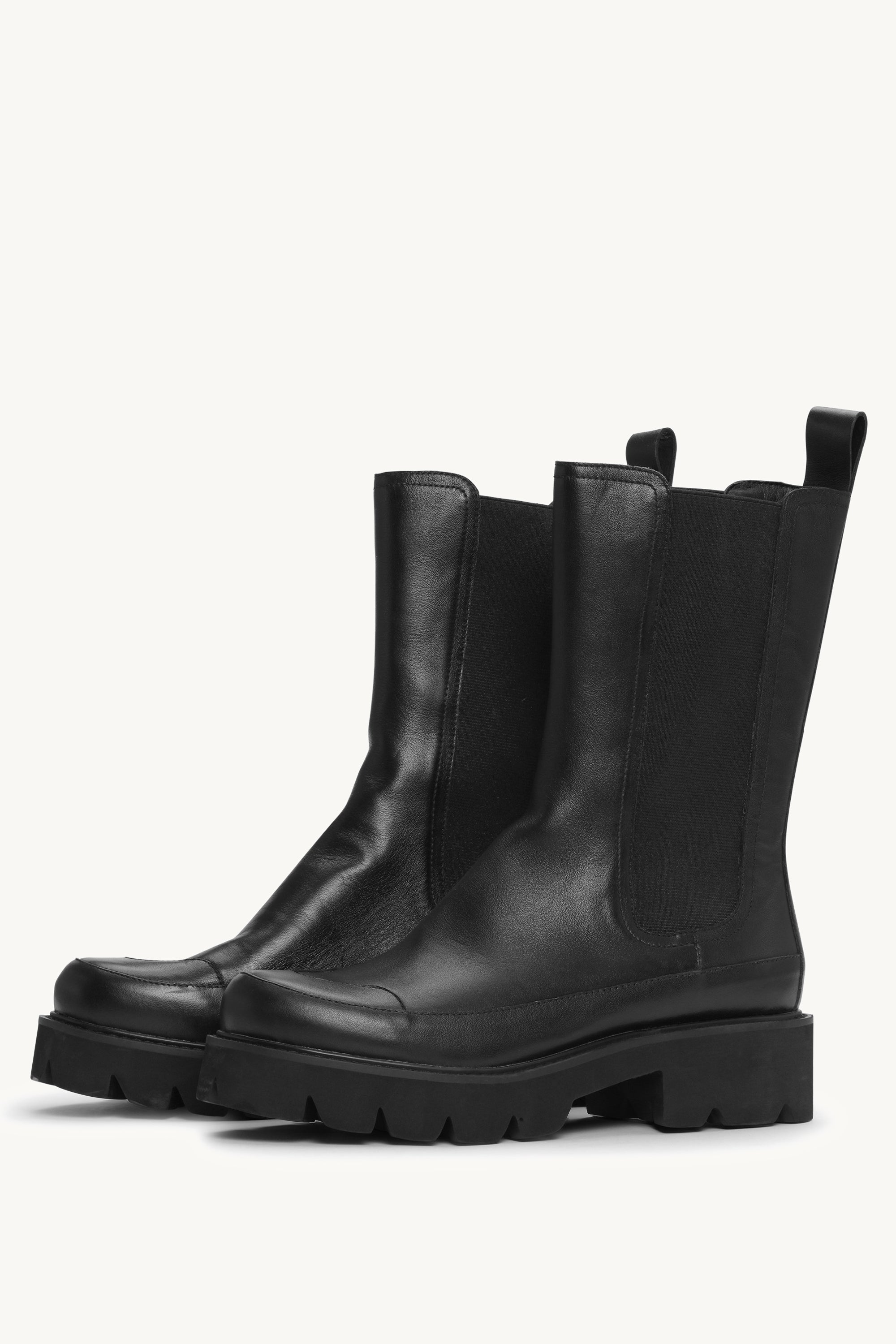 MILEY7002 BLACK