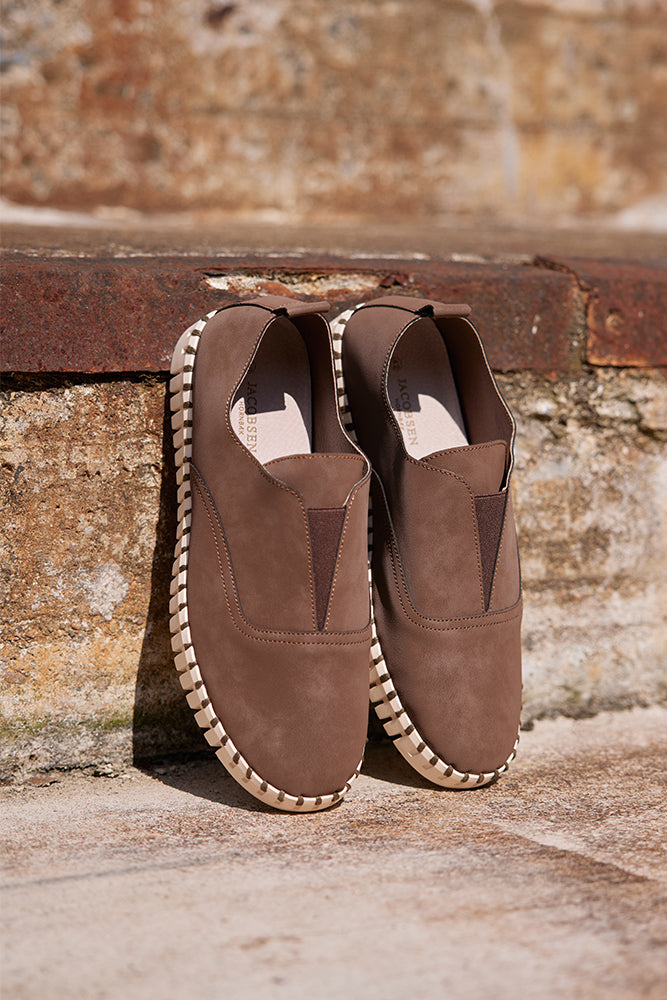TULIP144MEN BROWN PEARLED IVORY