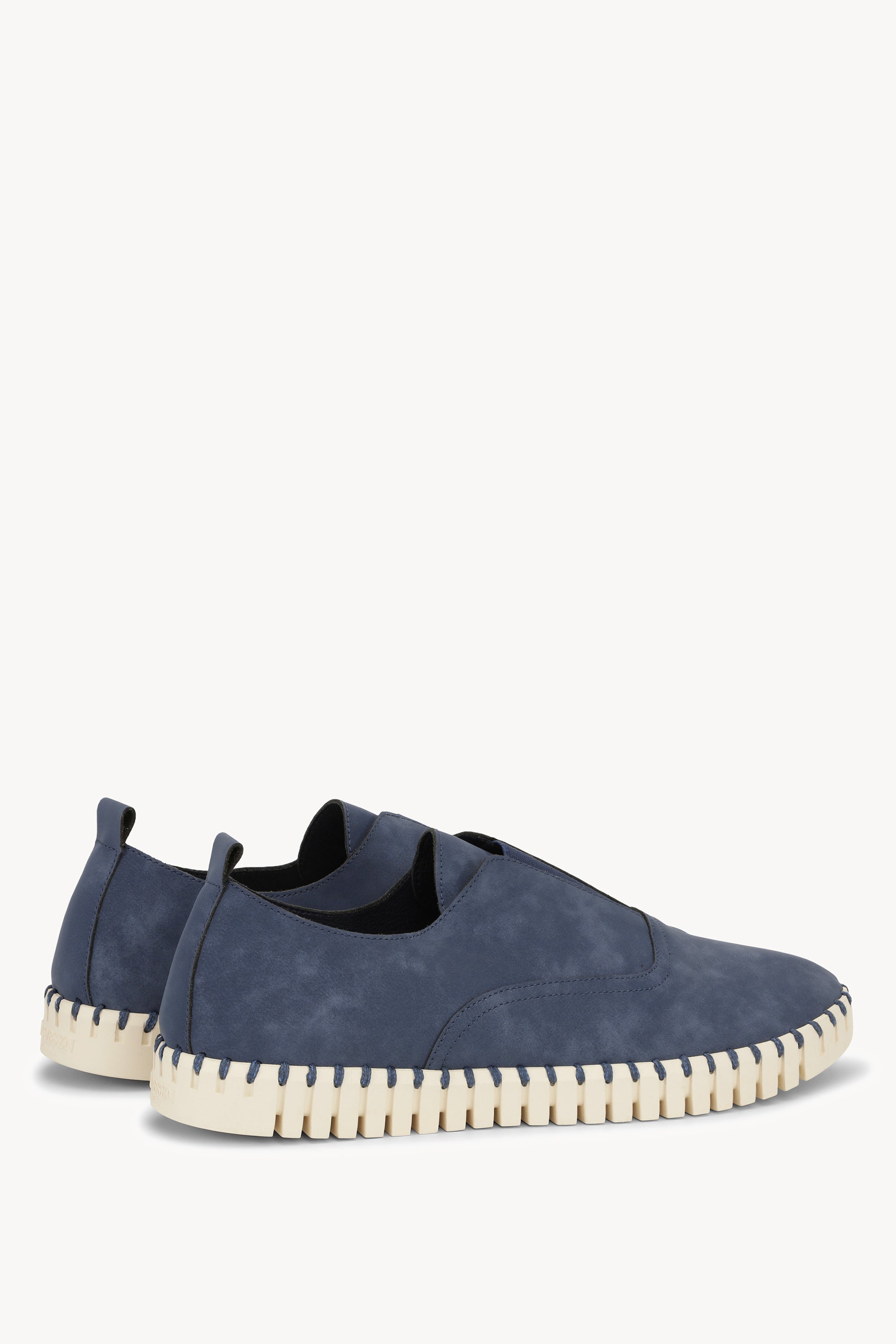 TULIP144MEN BLUE GREYNESS PEARLED IVORY