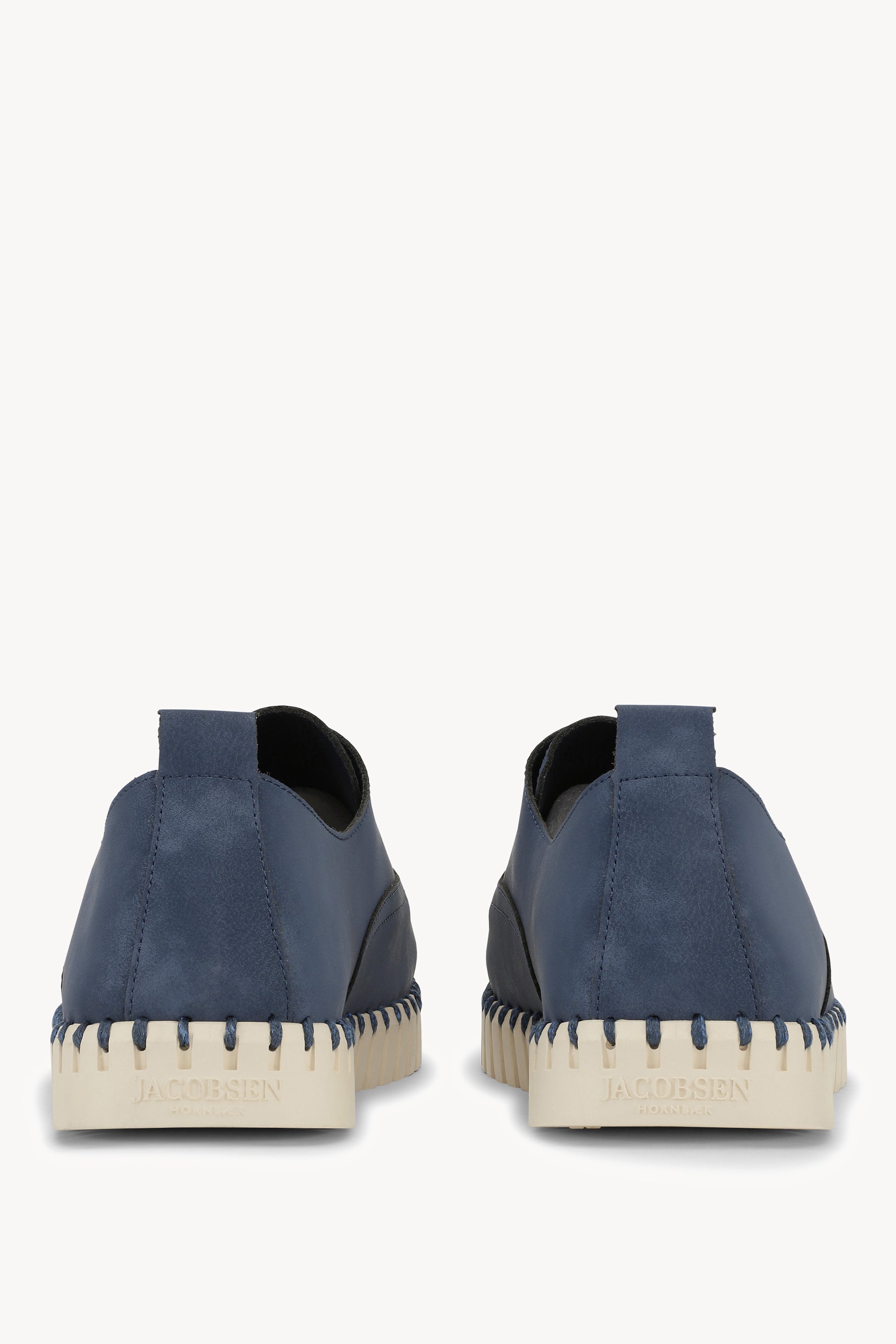 TULIP144MEN BLUE GREYNESS PEARLED IVORY