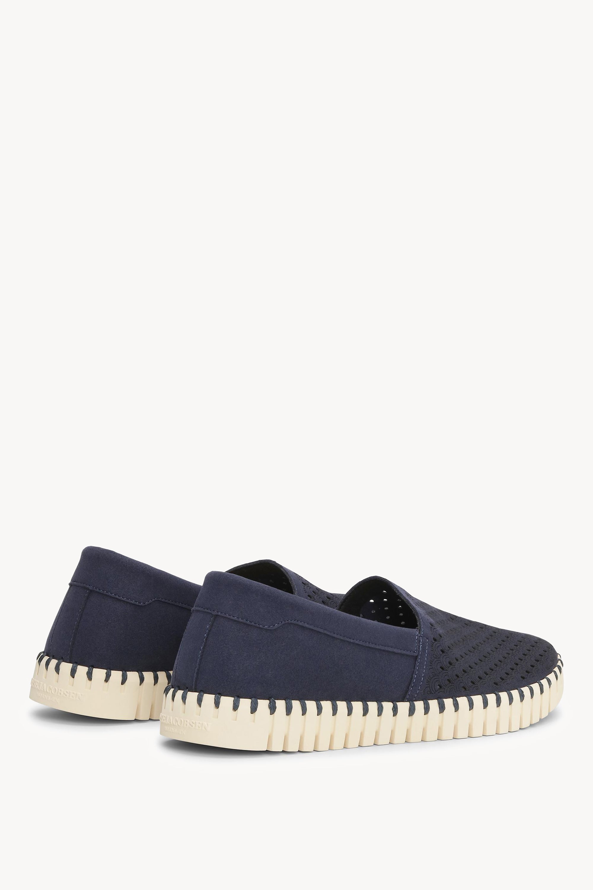 TULIP3483 DARK INDIGO PEARLED IVORY