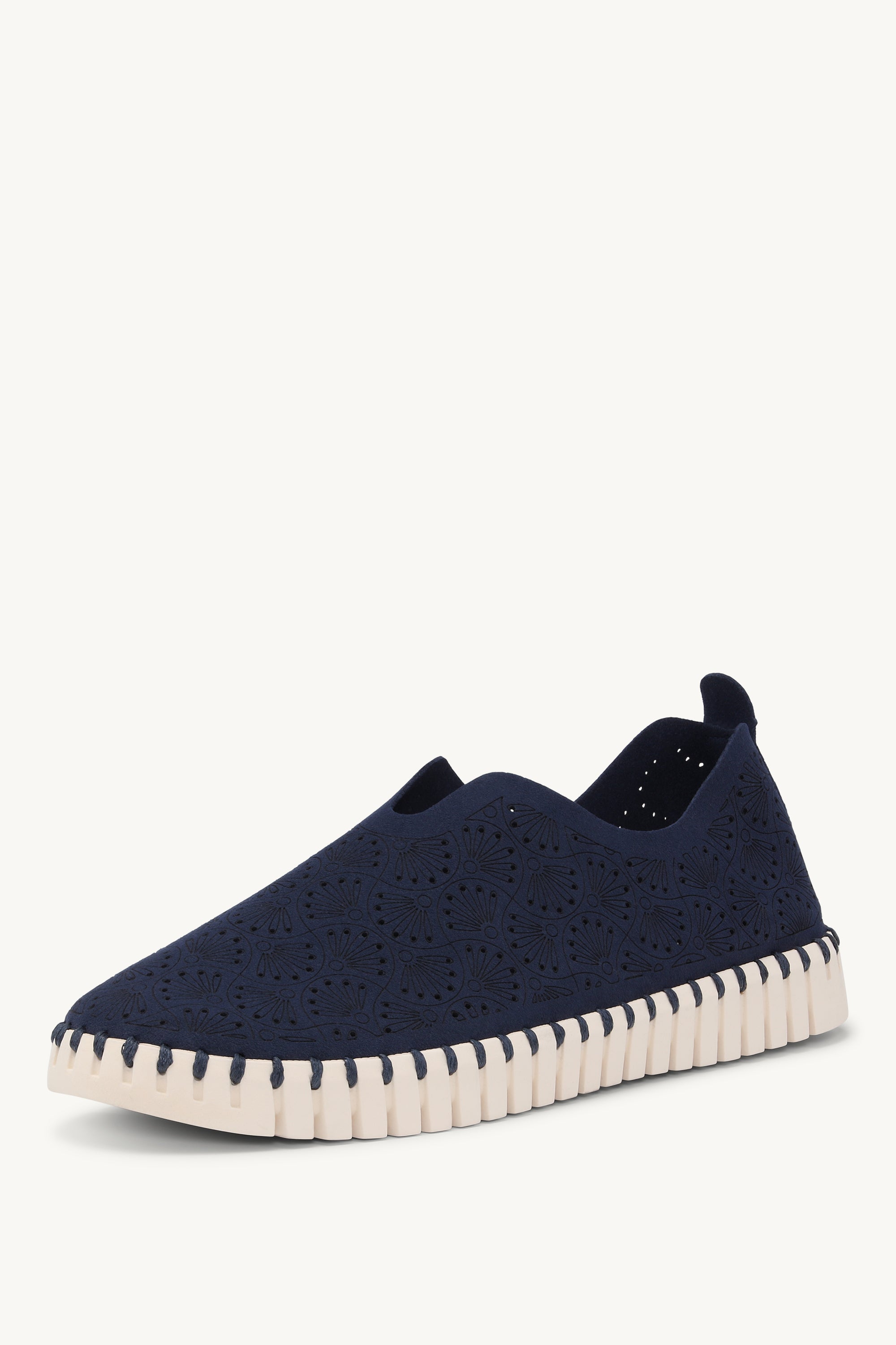 TULIP3485 DARK INDIGO PEARLED IVORY