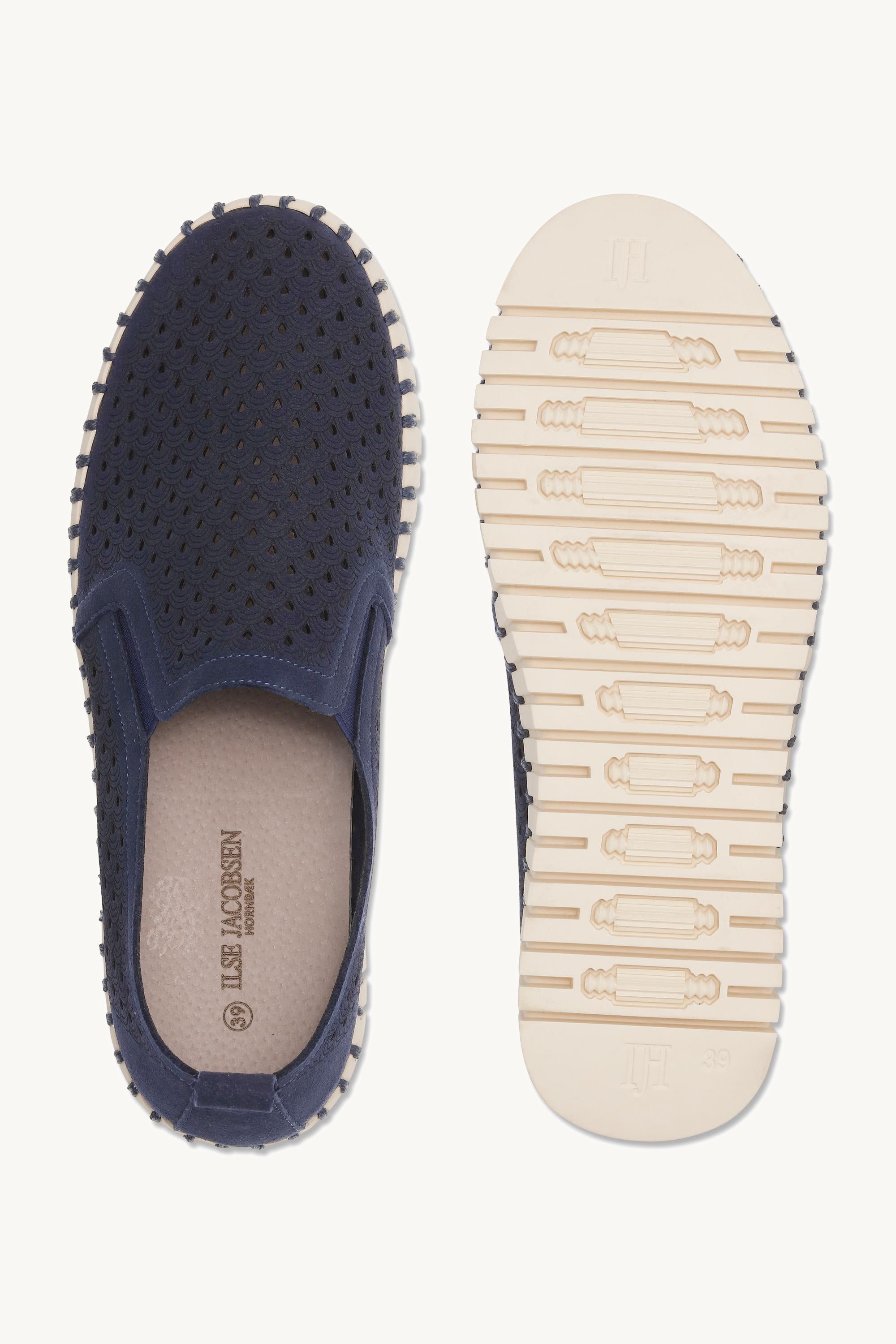 TULIP4078 DARK INDIGO PEARLED IVORY
