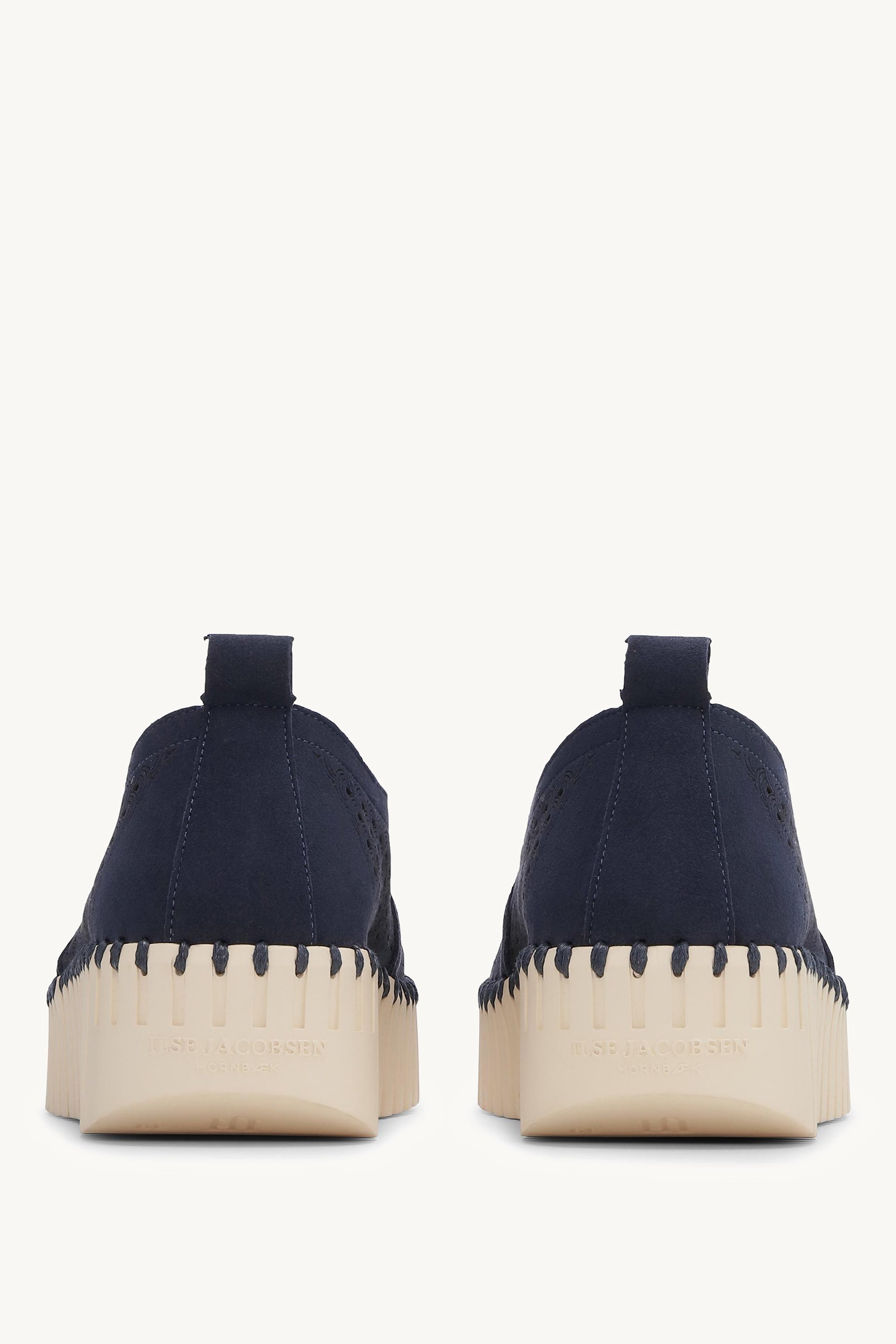 TULIP4078 DARK INDIGO PEARLED IVORY