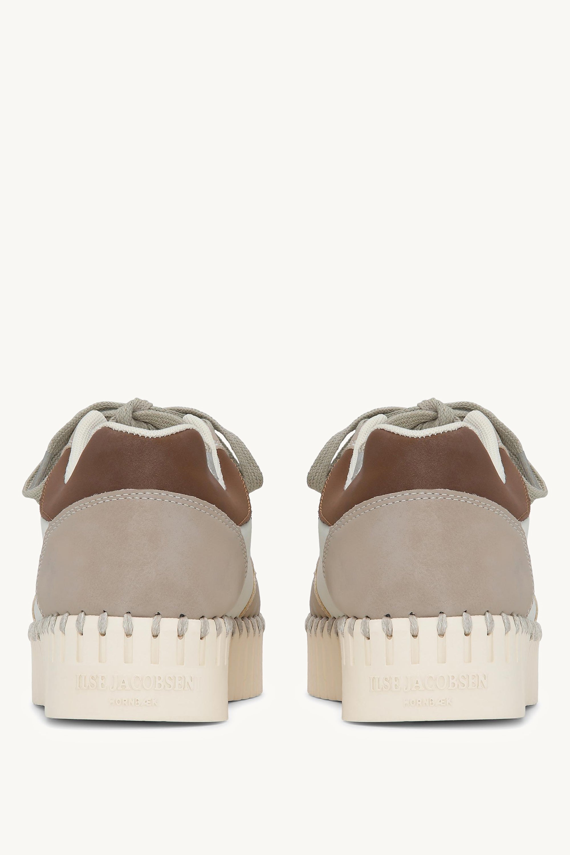 TULIP4092 LILY WHITE