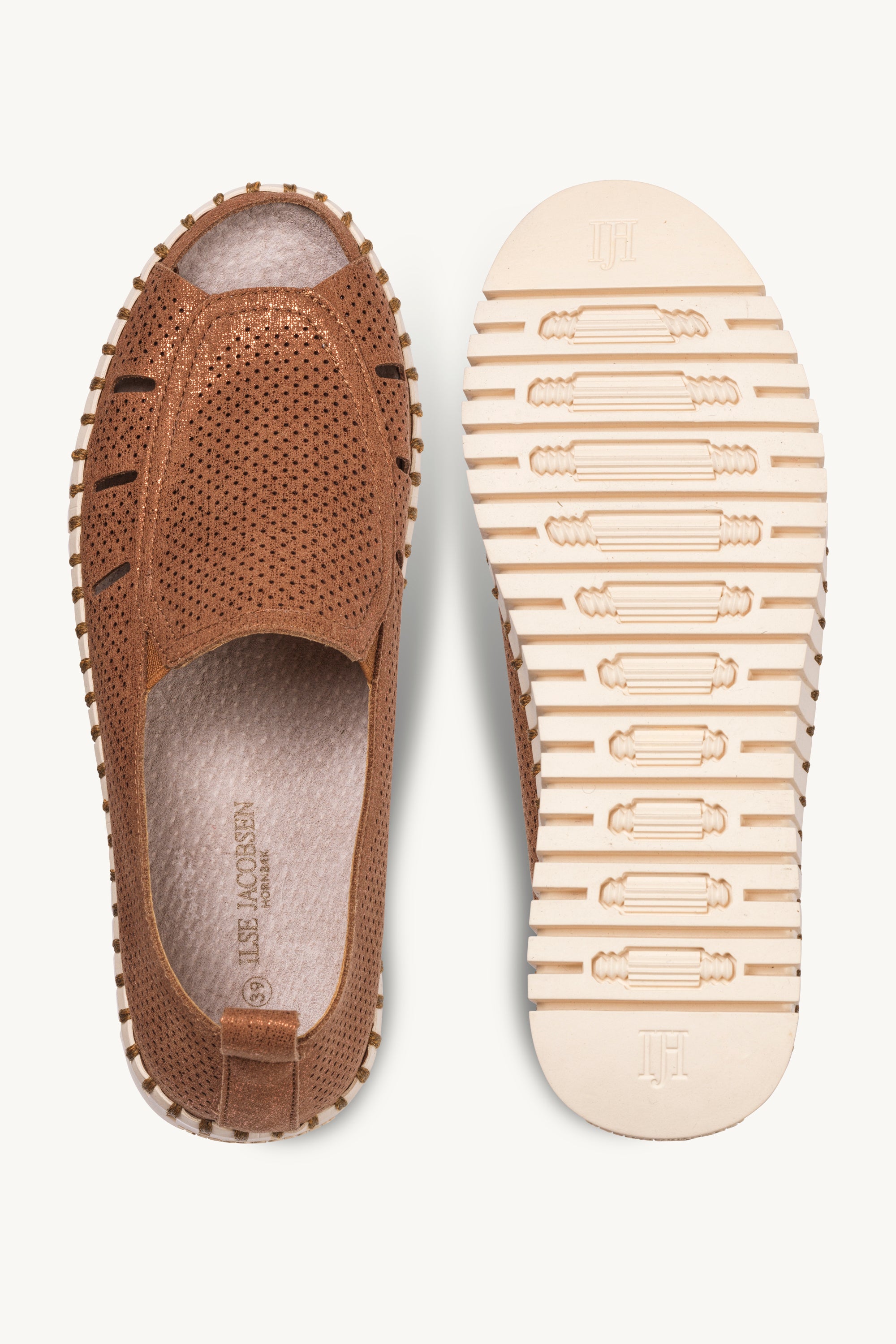 TULIP9379 NOUGAT PEARLED IVORY